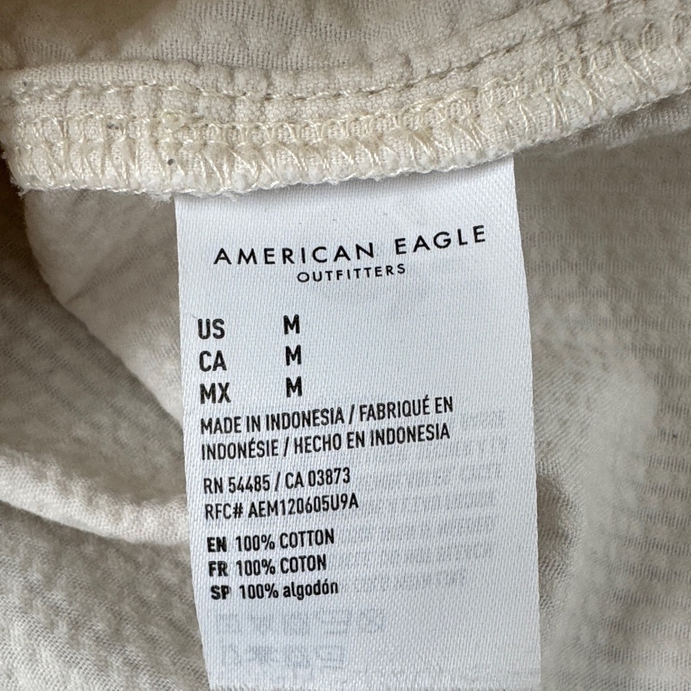 American Eagle Women’s Cream Corduroy Cropped Oversized Shirt Size M - Picture 10 of 11